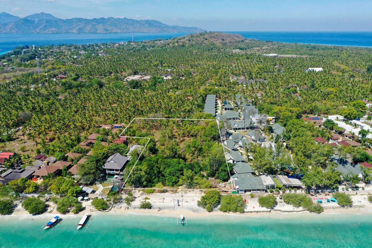 1.4 Hectares Gili Trawangan Party Island land For Sale photo 5