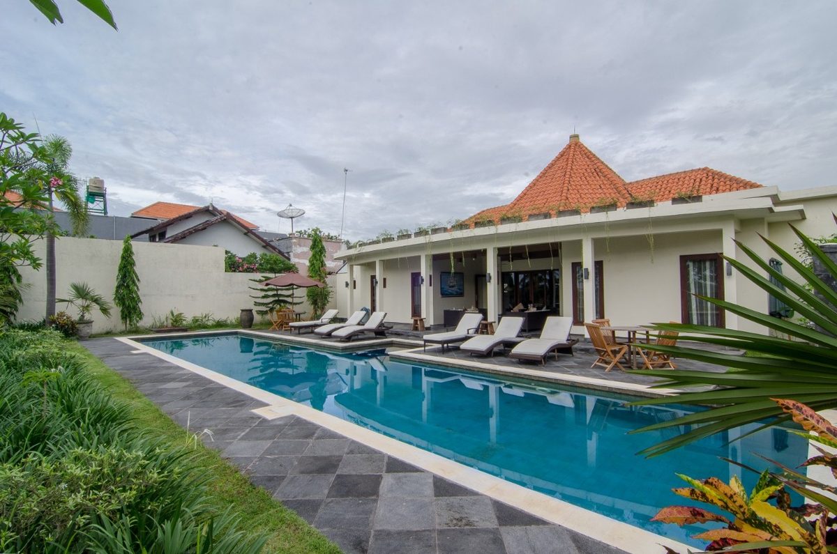 Beachfront Villa in Montong photo 2
