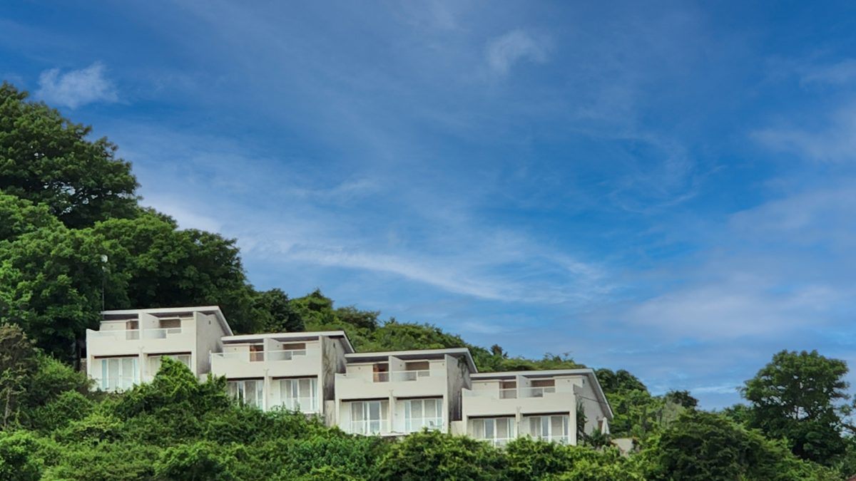 The Bukit Pool Suites in Gili Gede