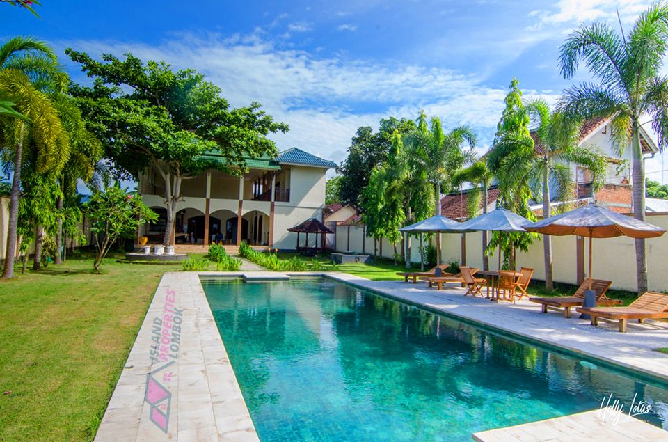 Turnkey Freehold Investment Near Senggigi photo 3