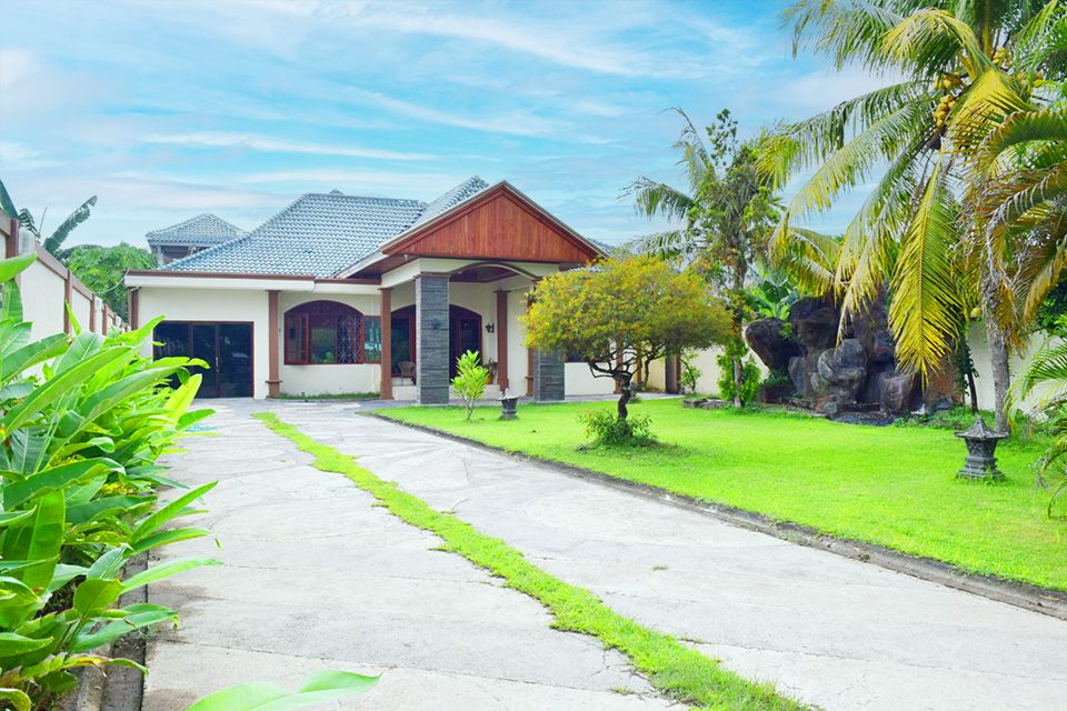 Turnkey Freehold Investment Near Senggigi photo 4