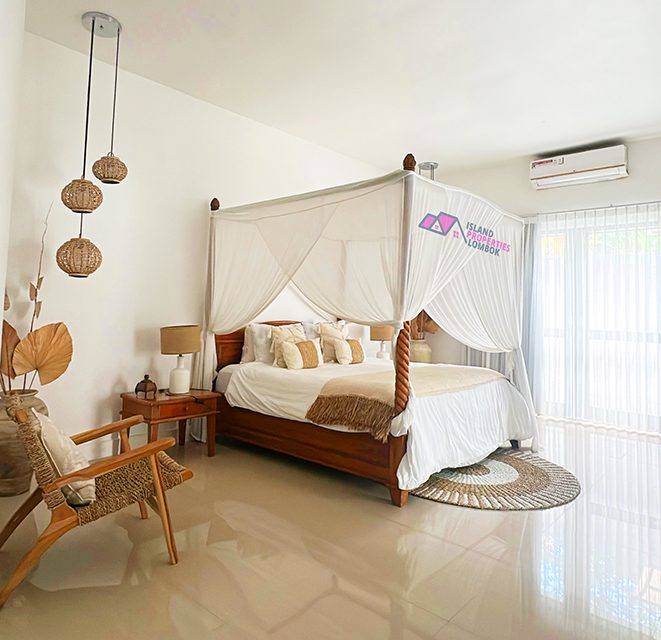 Villa with Guest Apartment & Pool – Duduk, Lombok photo 4